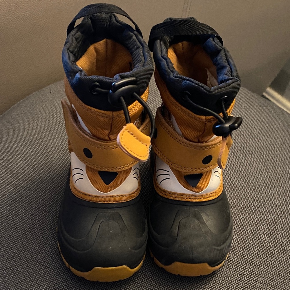 Kids' toddler Winter Boots 7 size